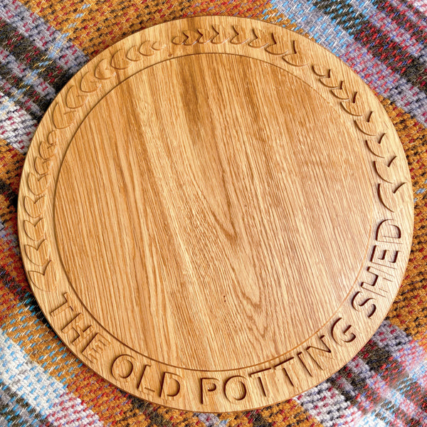 Oak personalised chopping board