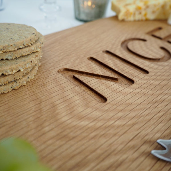 oak-nice-biscuit-board